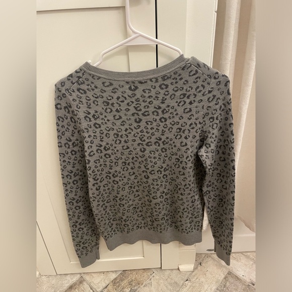 LOFT Leopard Sweater - Picture 3 of 3